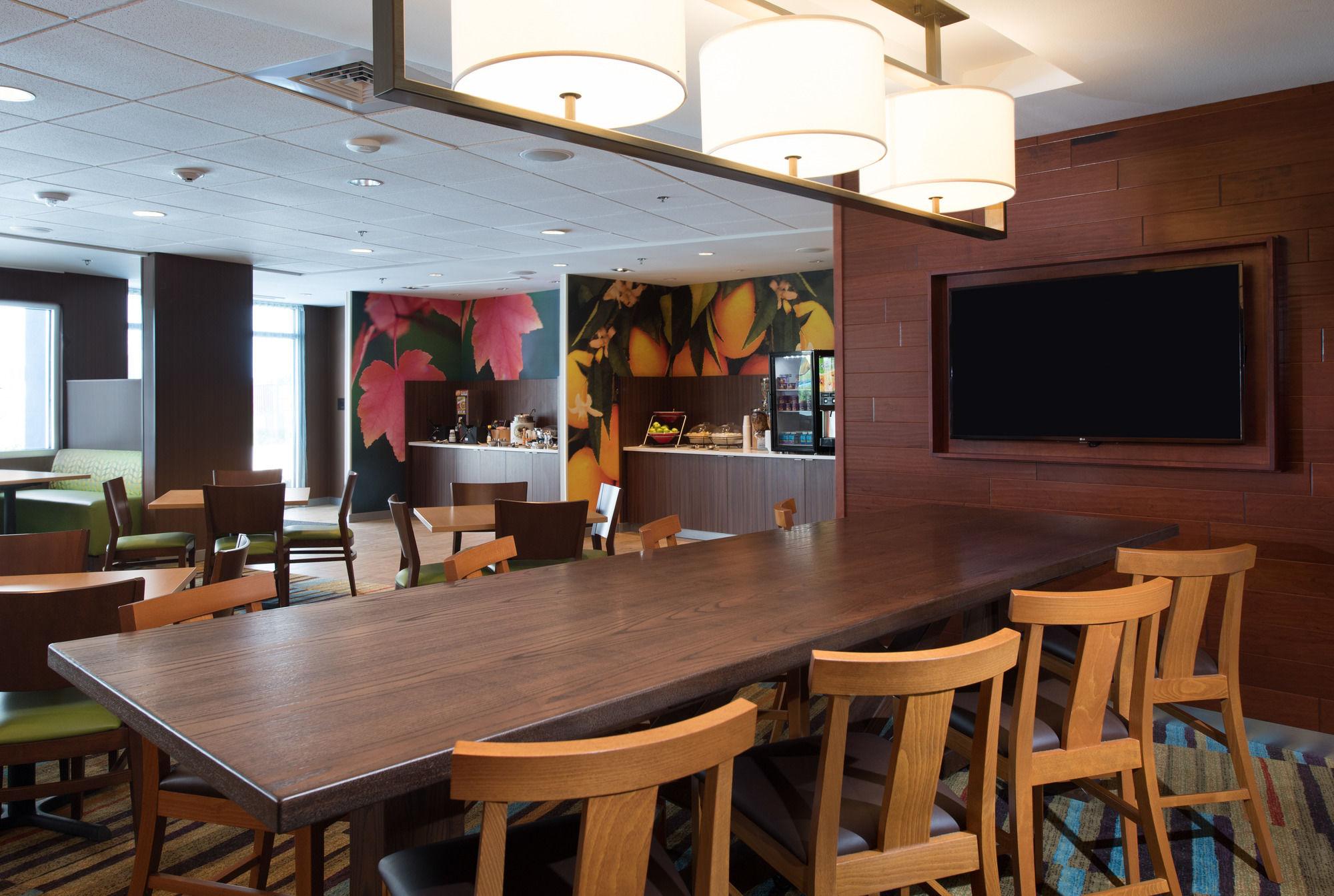 Fairfield Inn & Suites By Marriott Panama City Beach Upper Grand Lagoon Exteriör bild