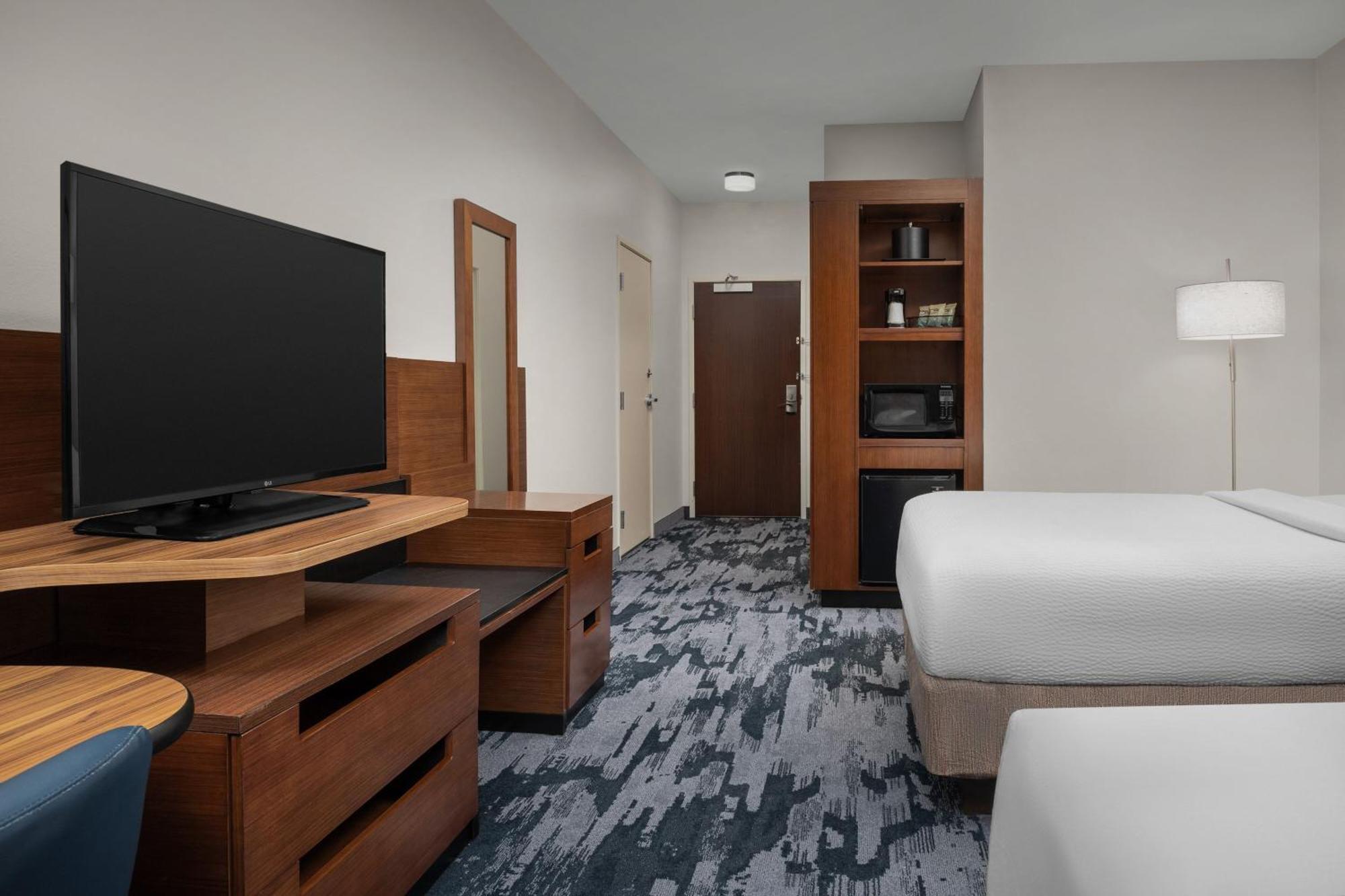 Fairfield Inn & Suites By Marriott Panama City Beach Upper Grand Lagoon Exteriör bild
