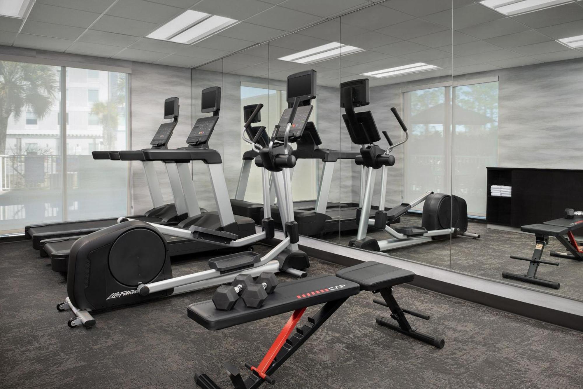 Fairfield Inn & Suites By Marriott Panama City Beach Upper Grand Lagoon Exteriör bild