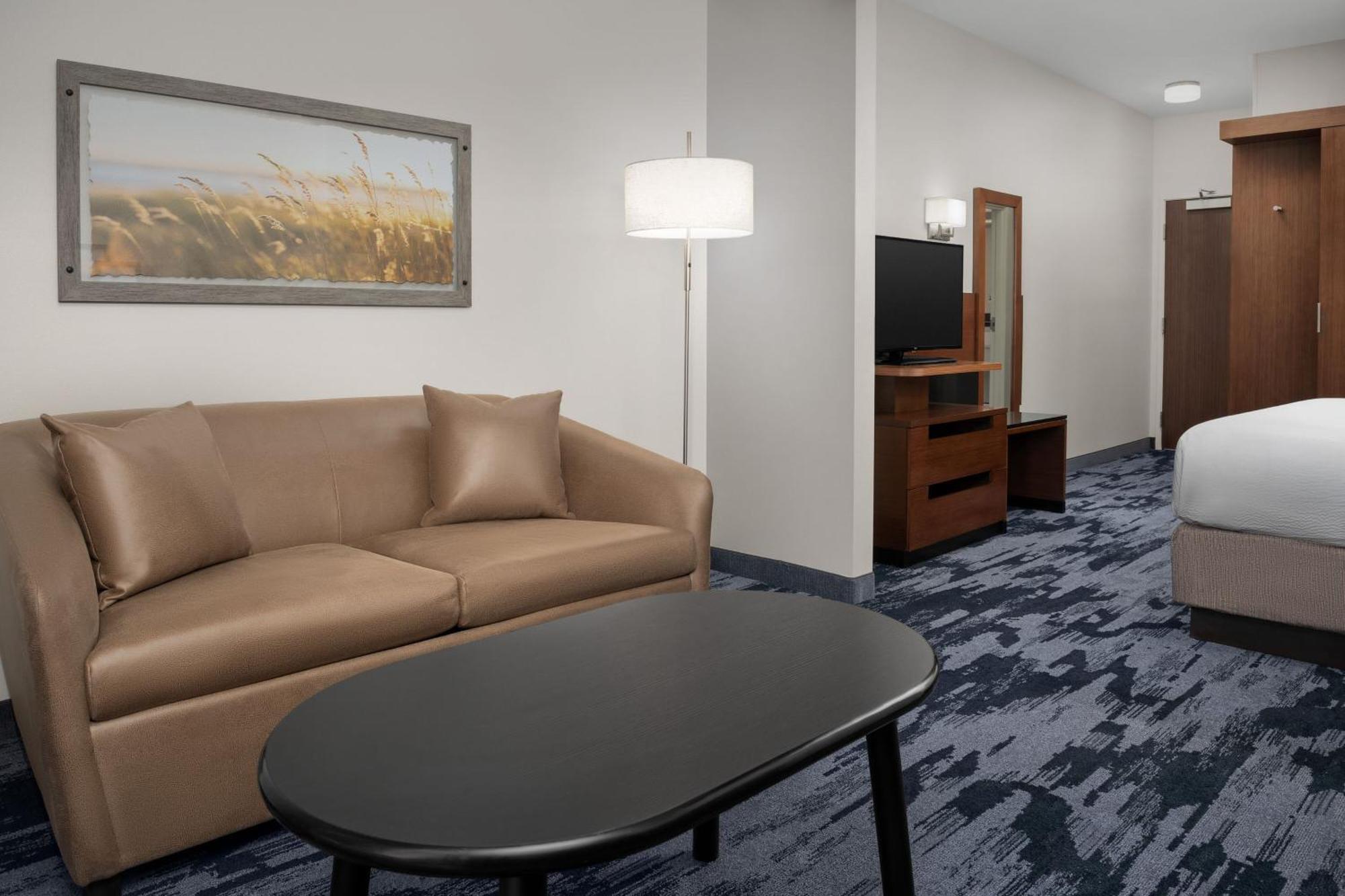Fairfield Inn & Suites By Marriott Panama City Beach Upper Grand Lagoon Exteriör bild