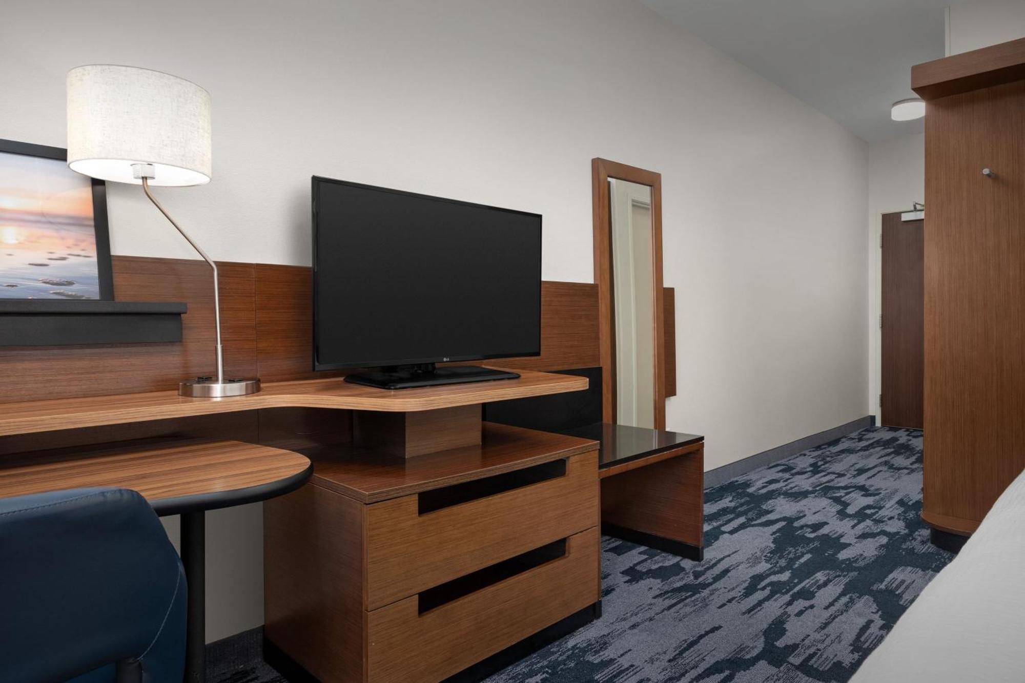 Fairfield Inn & Suites By Marriott Panama City Beach Upper Grand Lagoon Exteriör bild