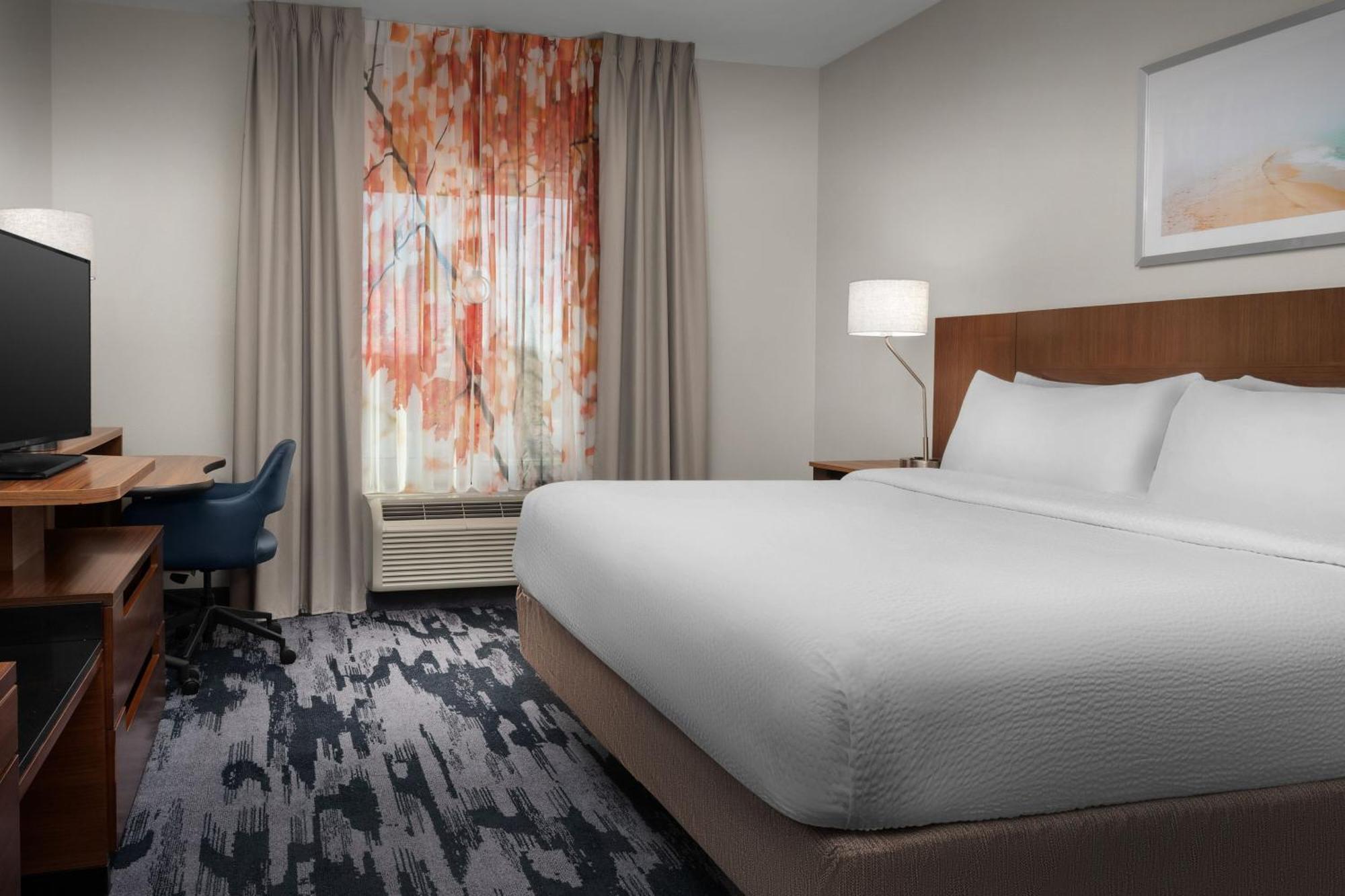 Fairfield Inn & Suites By Marriott Panama City Beach Upper Grand Lagoon Exteriör bild