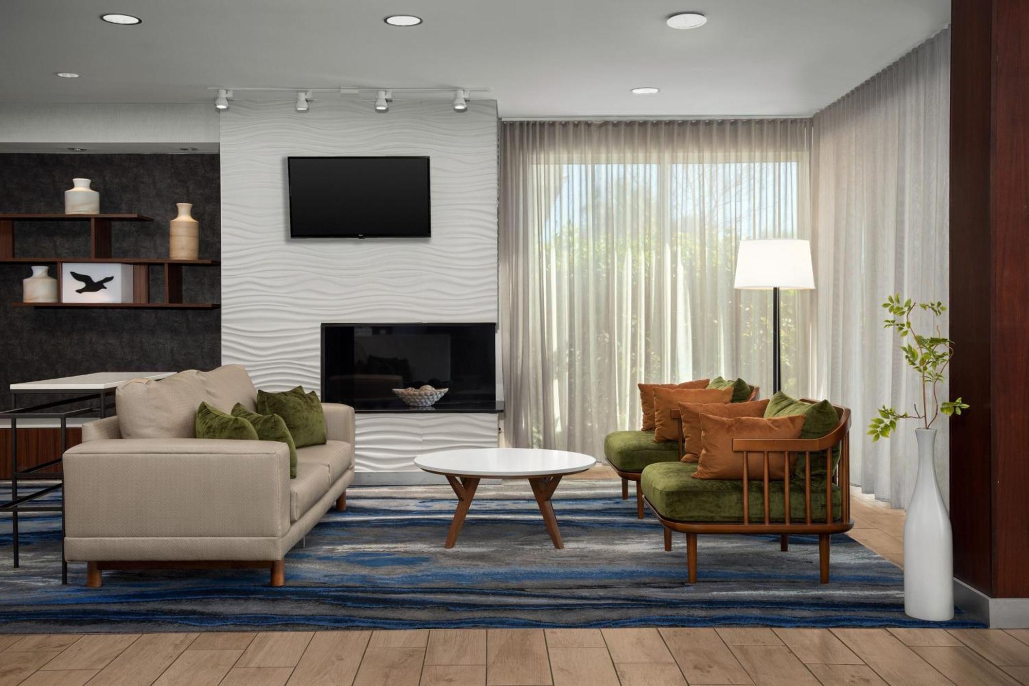 Fairfield Inn & Suites By Marriott Panama City Beach Upper Grand Lagoon Exteriör bild